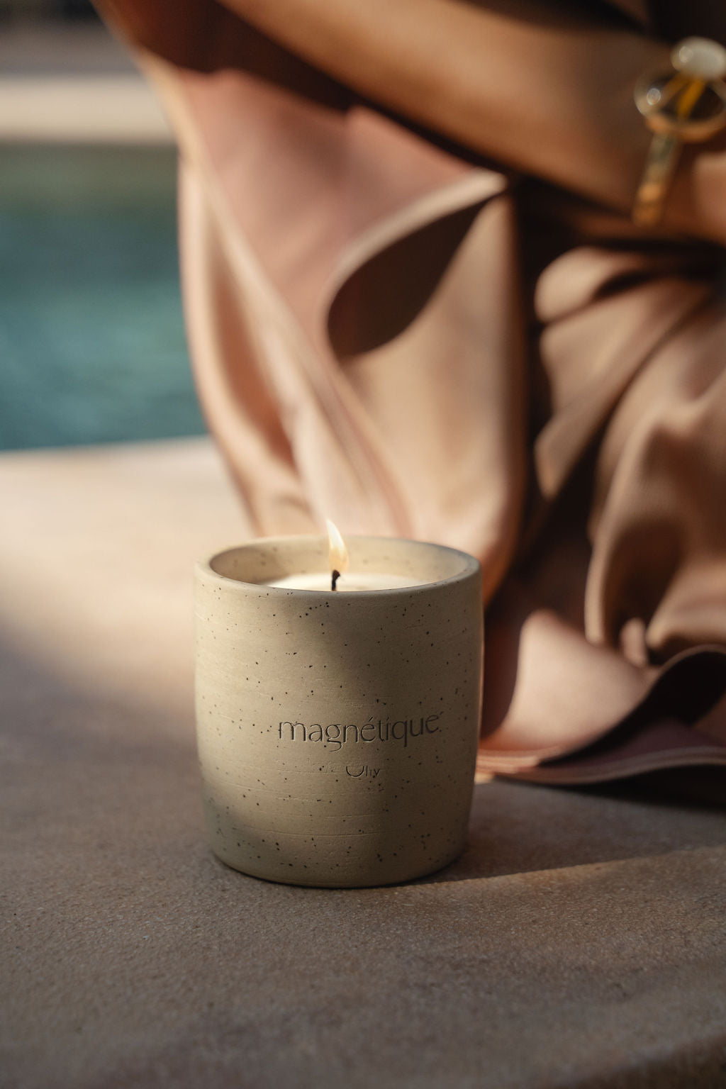 MAGNÉTIQUE STONEWARE CANDLE